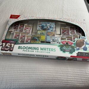 Pokemon Blooming Waters Premium Collection - Multicolor